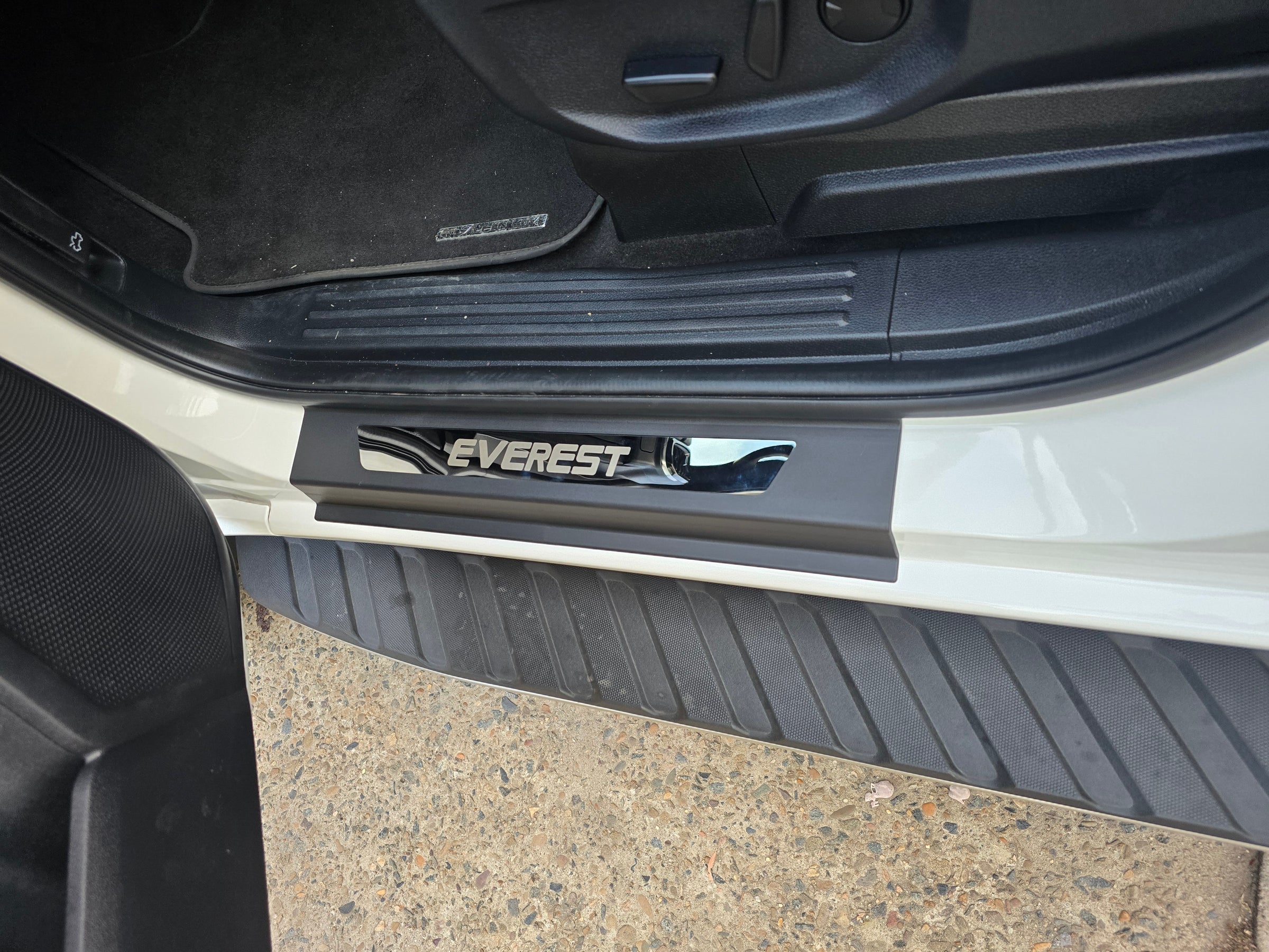 Door sill plate For Ford Everest 2022+