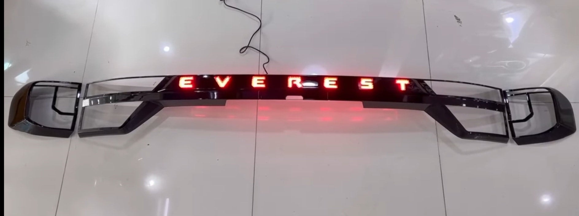 Tailgate LED upgrade for Ford Everest 2022+