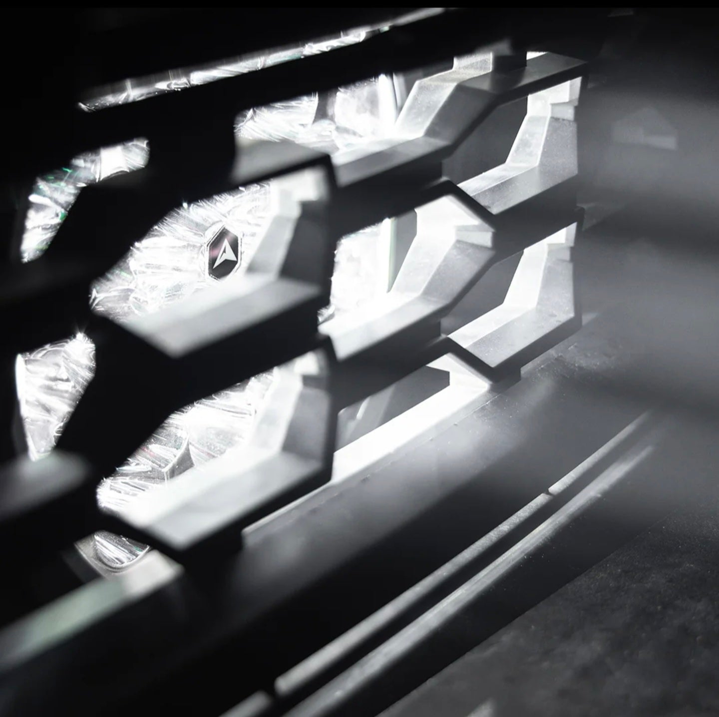 ALTIQ™ Next-Gen Raptor / Ranger / Everest Spot Light Stealth Kit